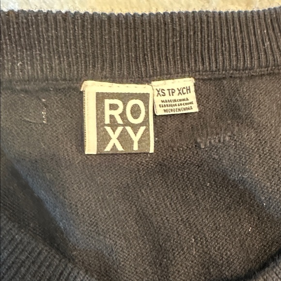 Nwt. Roxy sweater - Picture 7 of 8